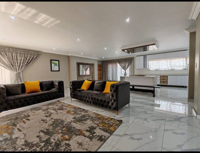 3 BEDROOM HOUSE FOR SALE IN THREE RIVERS EAST